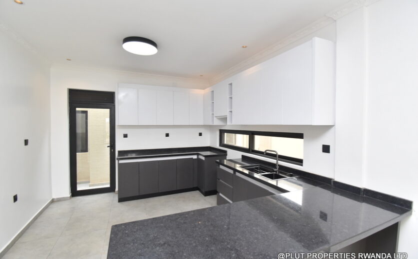 House for sale in Rebero plut properties (1)