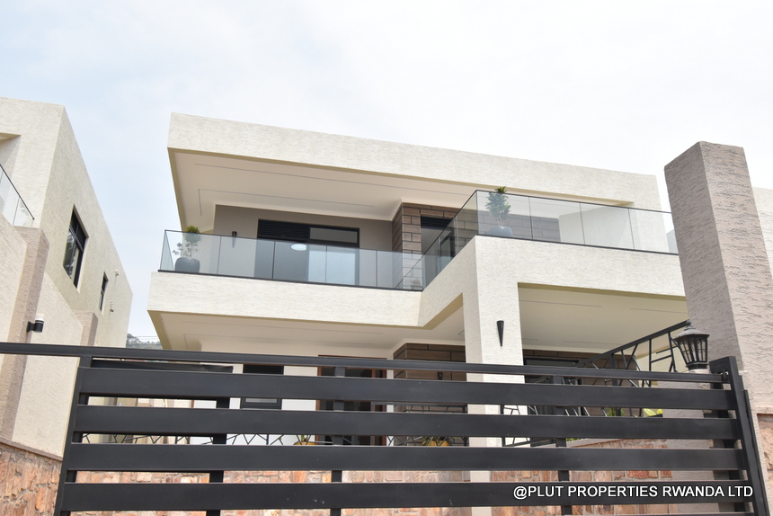 House for Sale in Rebero