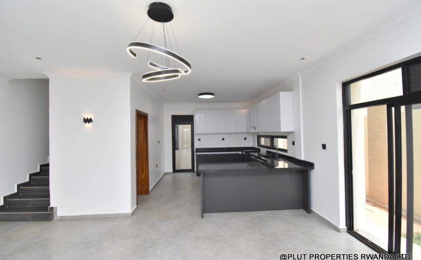 House for sale in Rebero plut properties (16)