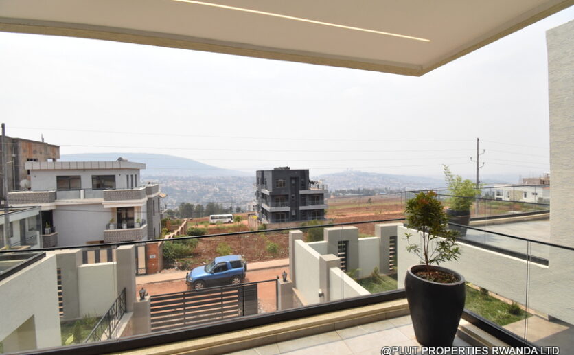 House for sale in Rebero plut properties (8)