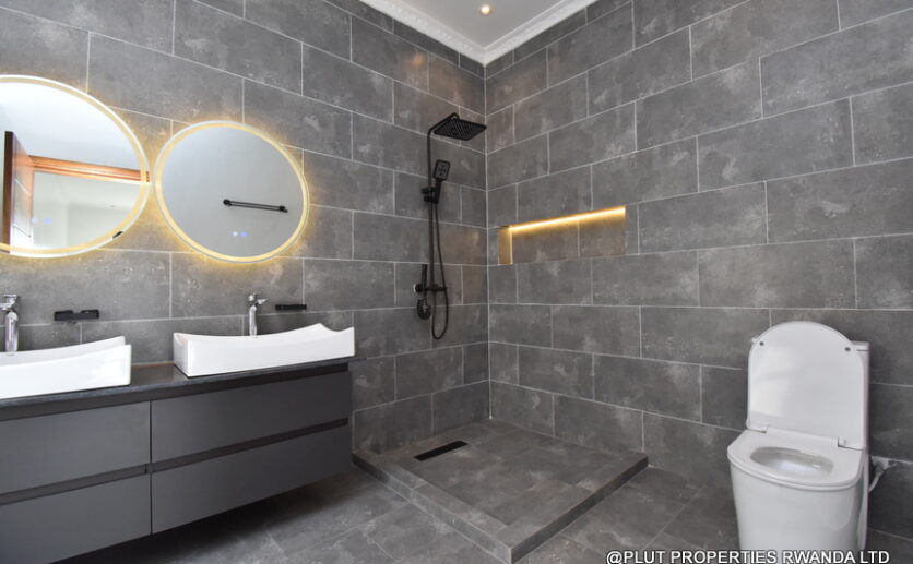 Rebero big house for rent plut properties (17)