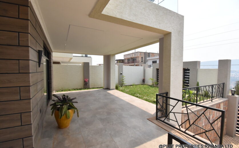 Rebero big house for rent plut properties (3)