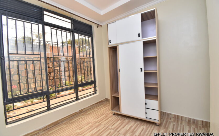 5 bedroom house in Kibagabaga Kigali plut properties (13)