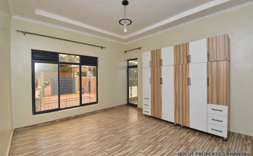 5 bedroom house in Kibagabaga Kigali plut properties (2)