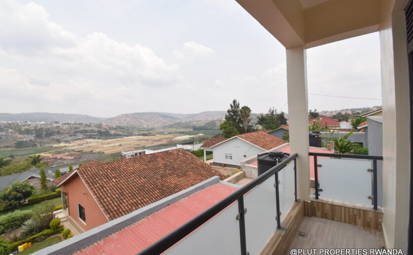 5 bedroom house in Kibagabaga Kigali plut properties (4)