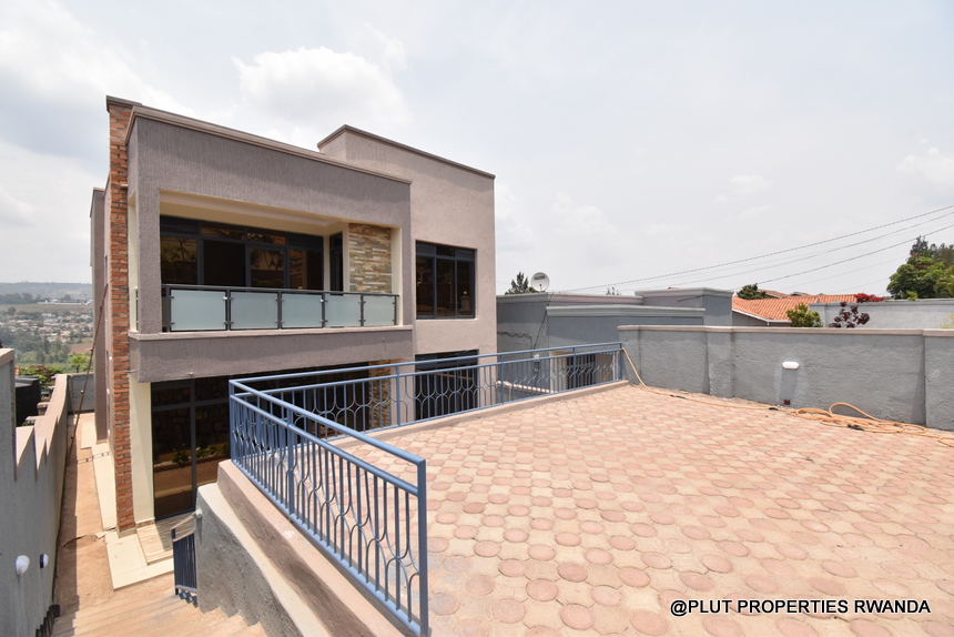 5 bedroom house in Kibagabaga Kigali