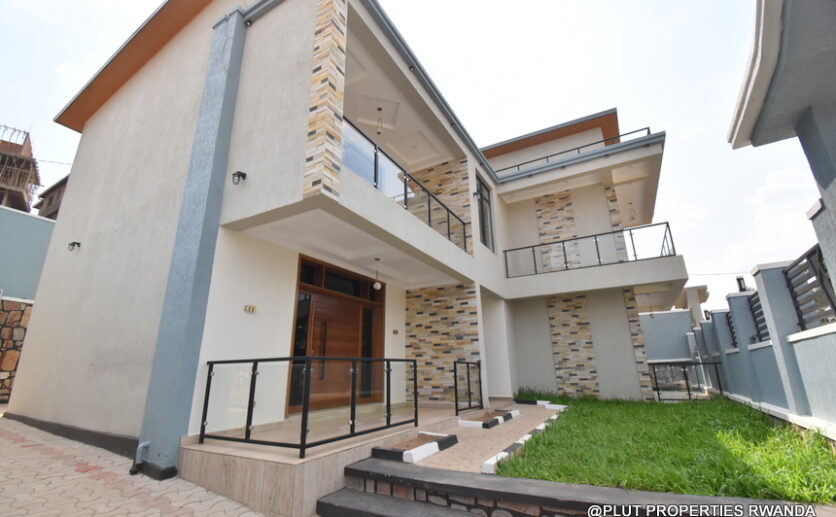 Beautiful 2 storey house in Kibagabaga plut properties (4)