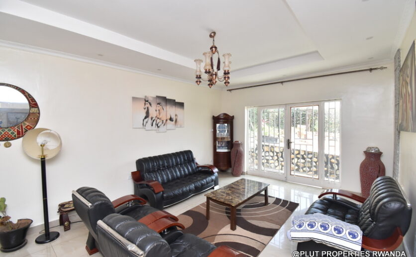 Big family house for rent in Gacuriro plut properties (14)