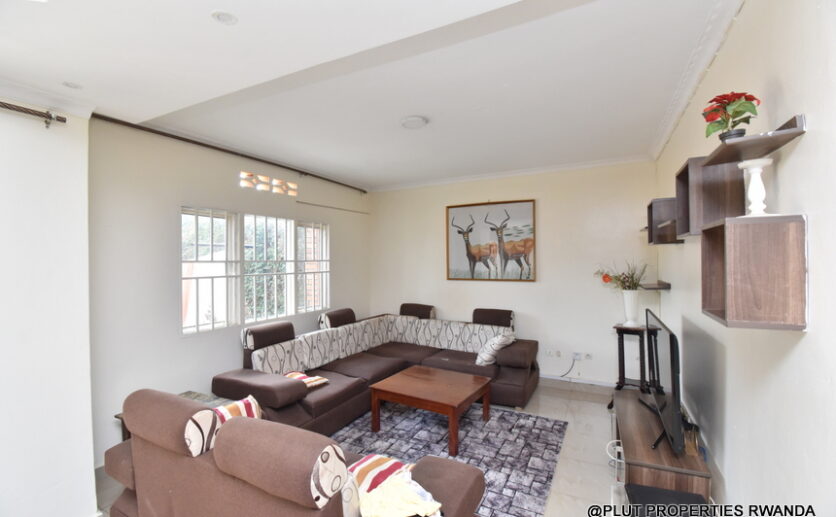 Big family house for rent in Gacuriro plut properties (2)