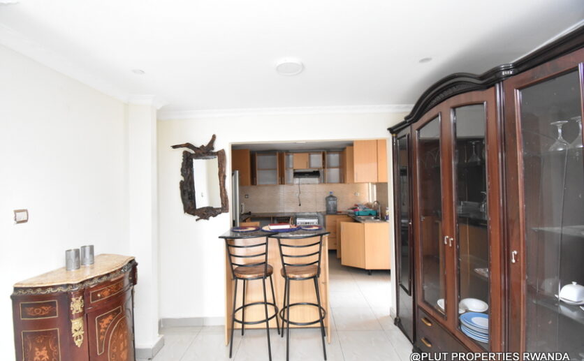 Big family house for rent in Gacuriro plut properties (5)