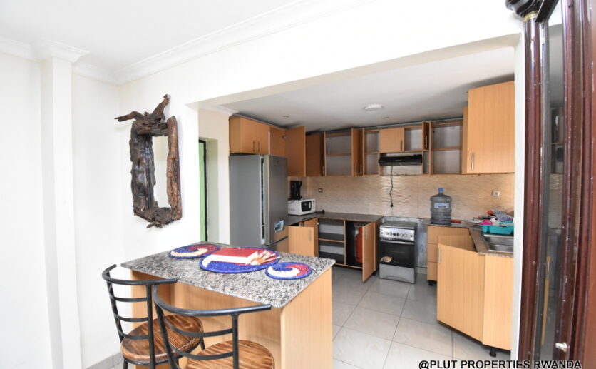 Big family house for rent in Gacuriro plut properties (6)