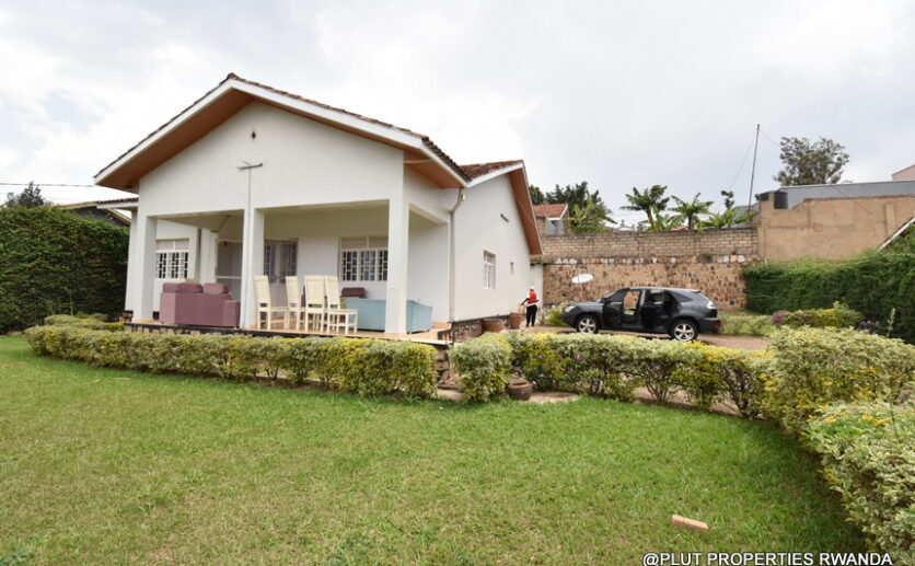 Big plot for sale in Kibagabaga plut properties (5)