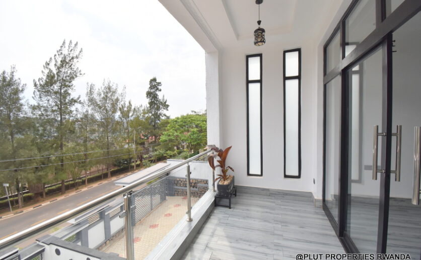 Buy 2 houses in Kibagabaga plut properties (10)