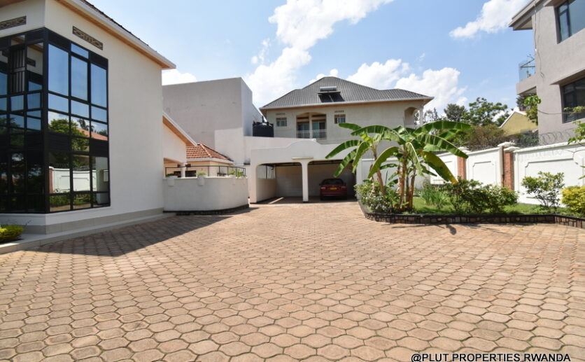 Unfurnished house for rent in Gacuriro plut properties (1)