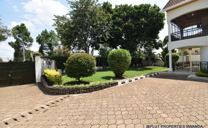 Unfurnished house for rent in Gacuriro plut properties (19)