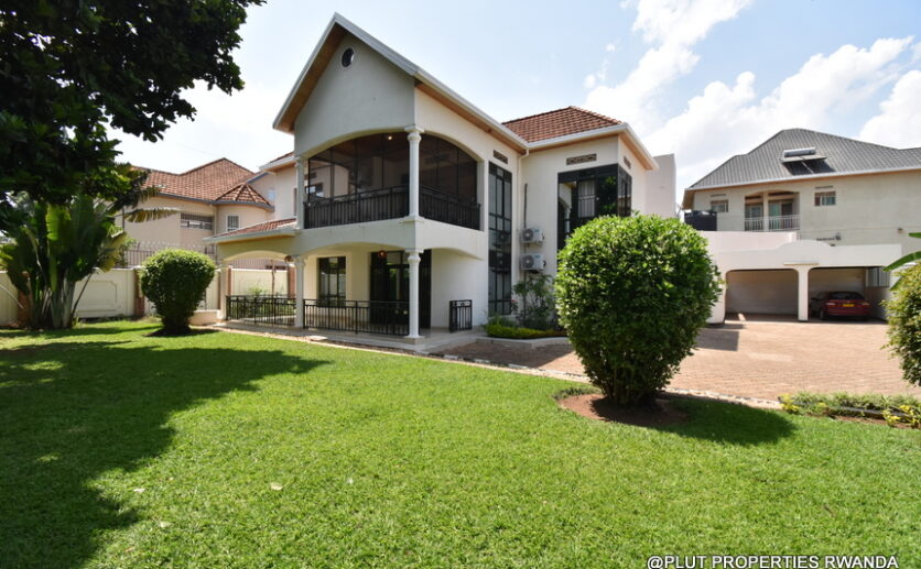 Unfurnished house for rent in Gacuriro plut properties (3)