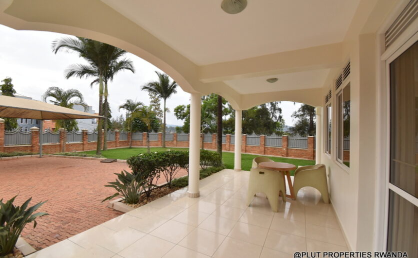 furnished 2 storey house for rent in Kibagabaga plut properties (13)