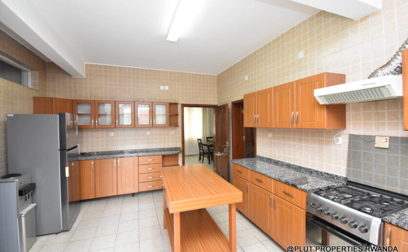 furnished 2 storey house for rent in Kibagabaga plut properties (15)