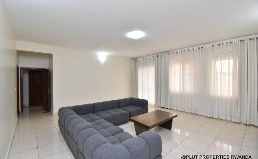 furnished 2 storey house for rent in Kibagabaga plut properties (17)