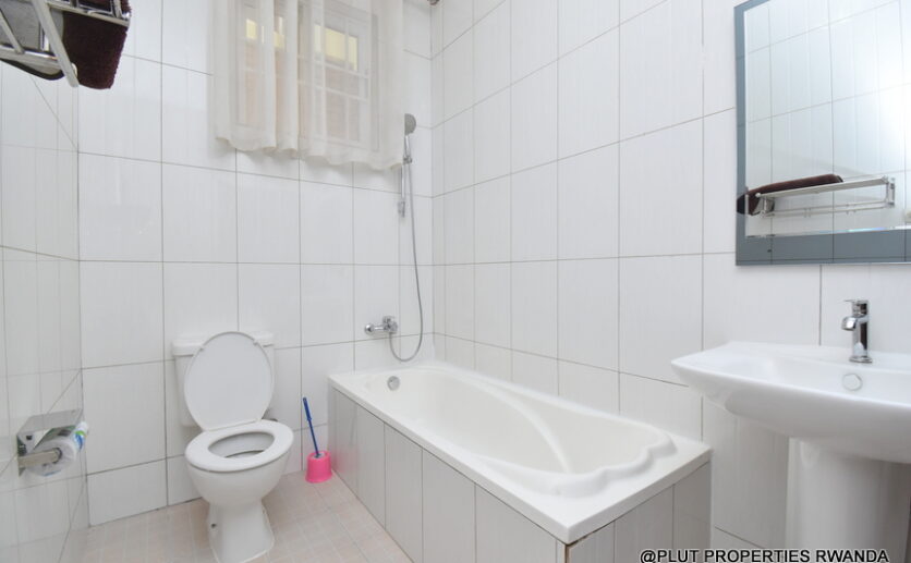 furnished 2 storey house for rent in Kibagabaga plut properties (19)