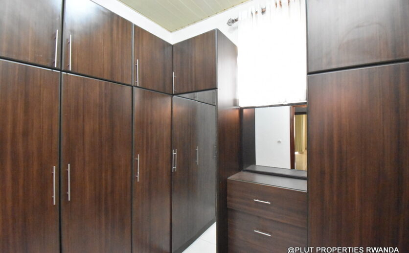 furnished 2 storey house for rent in Kibagabaga plut properties (2)