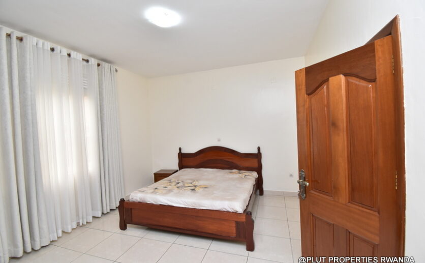 furnished 2 storey house for rent in Kibagabaga plut properties (20)