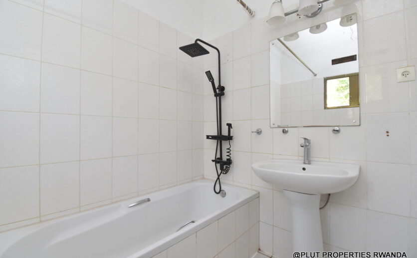 umucyo estate house for rent plut properties (11)