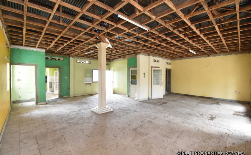 warehouse for rent in city center plut properties (3)