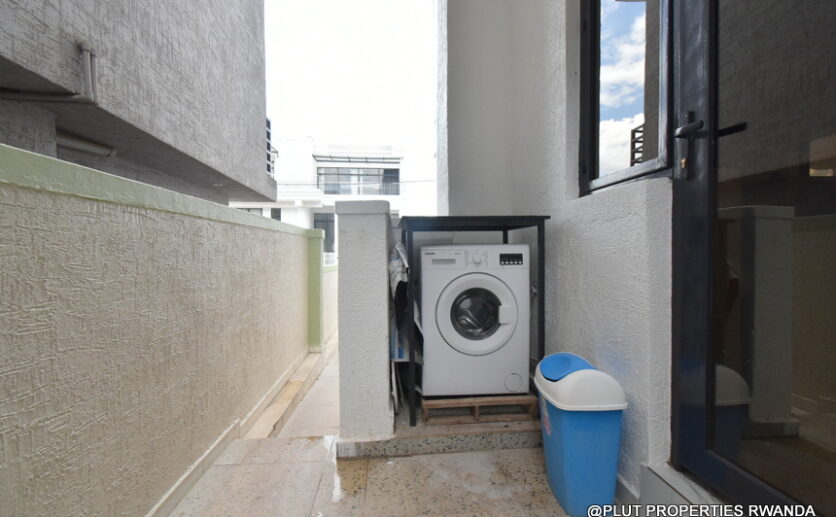 2 bedrooms for rent i Kibagabaga plut properties (11)