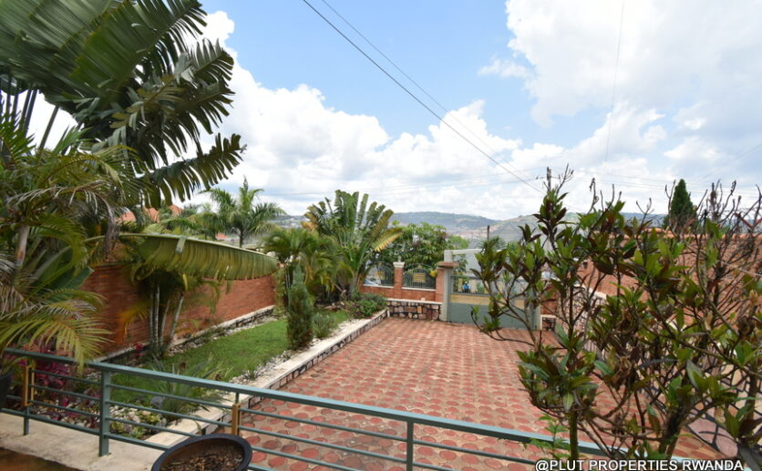 5 bedrooms house in Kibagabaga plut properties (2)