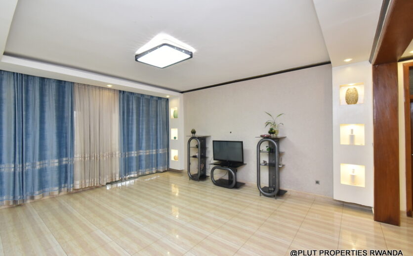 5 bedrooms house in Kibagabaga plut properties (4)