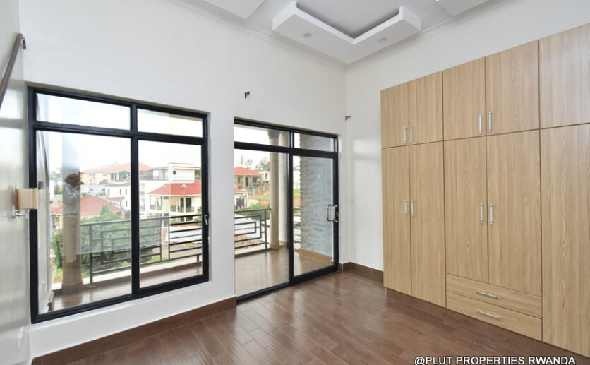 Beautiful house in Kibagabaga plut properties (7)