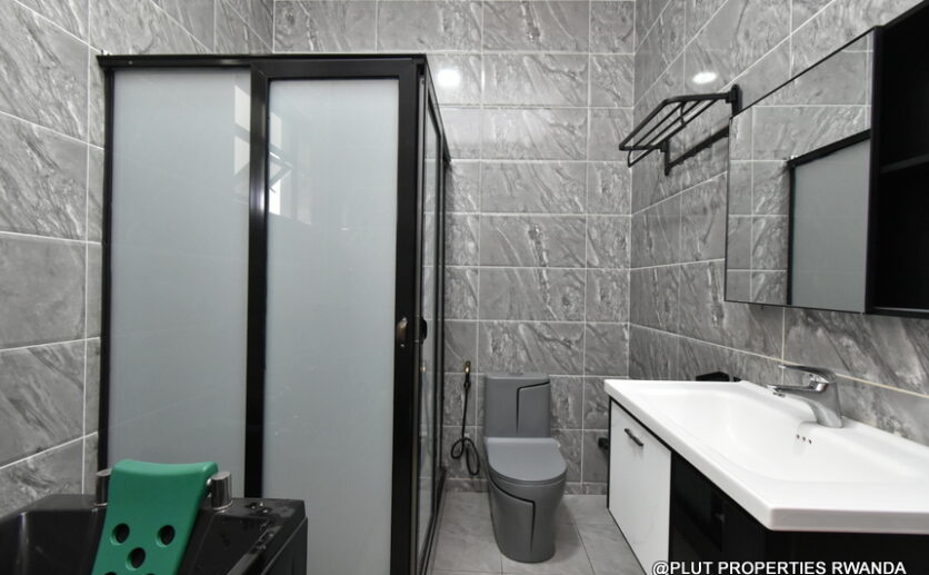 Beautiful house in Kibagabaga plut properties (9)