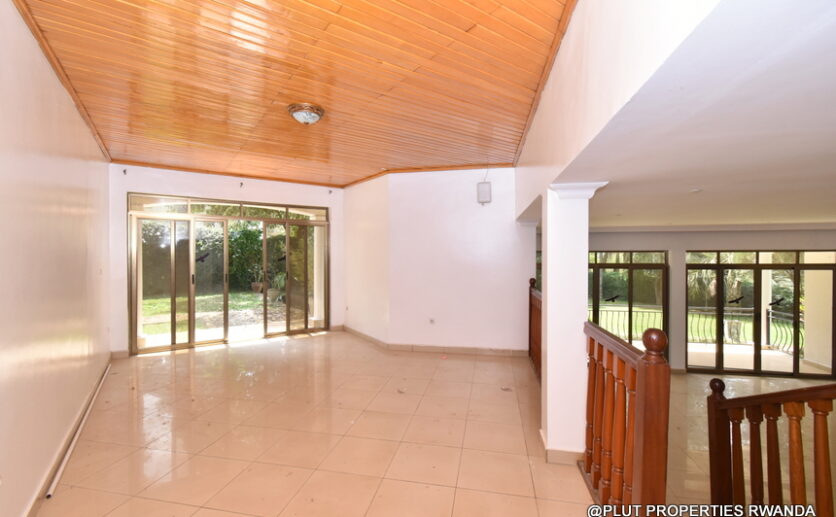 Big house for rent in Nyarutarama Kigali plut properties (15)