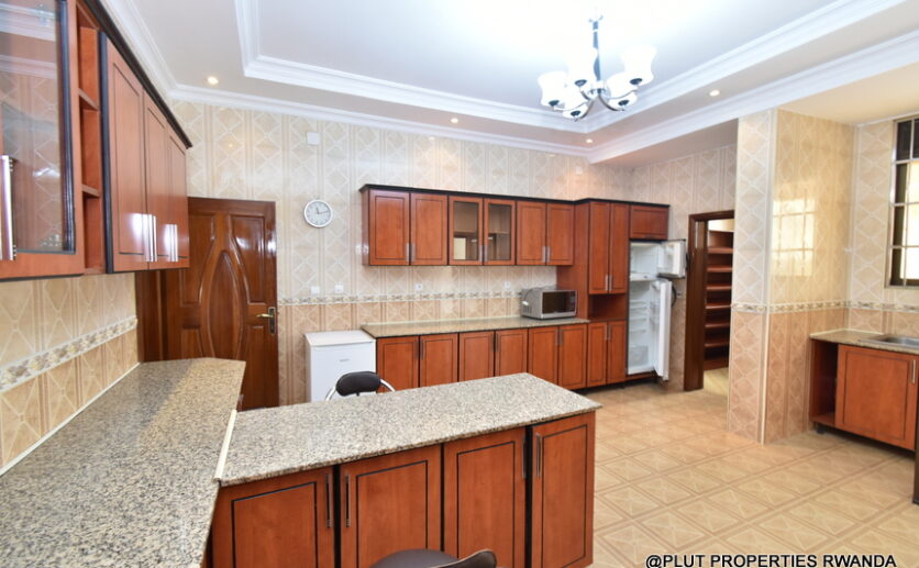 House for rent in Gacuriro Kigali plut properties (15)