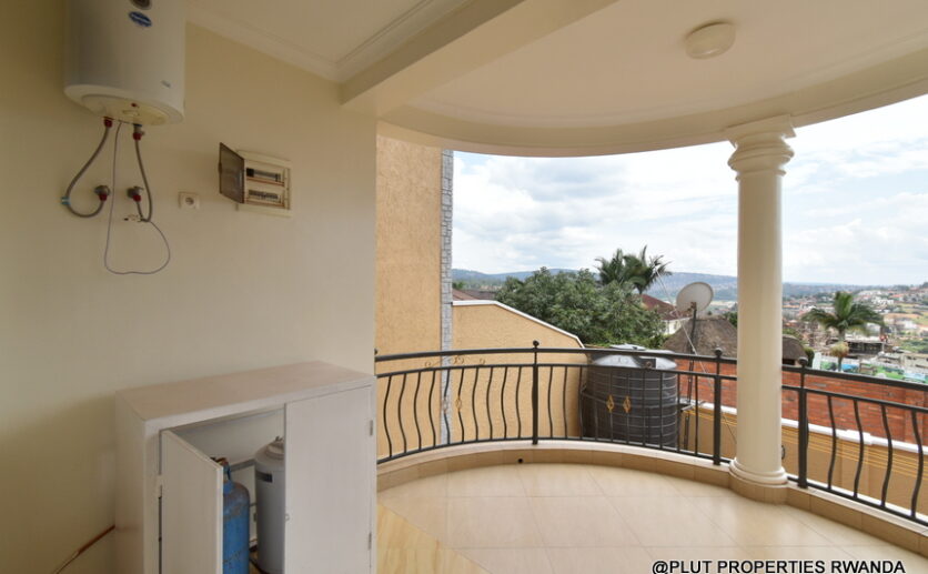 House for rent in Gacuriro Kigali plut properties (17)