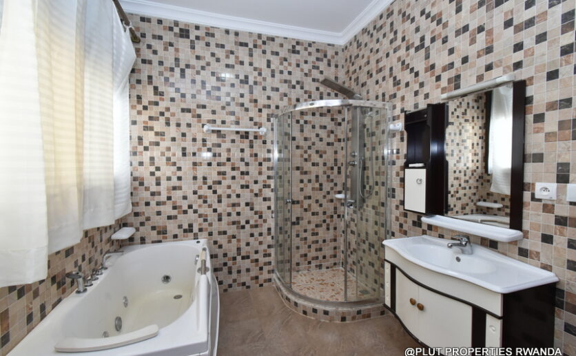 House for rent in Gacuriro Kigali plut properties (3)