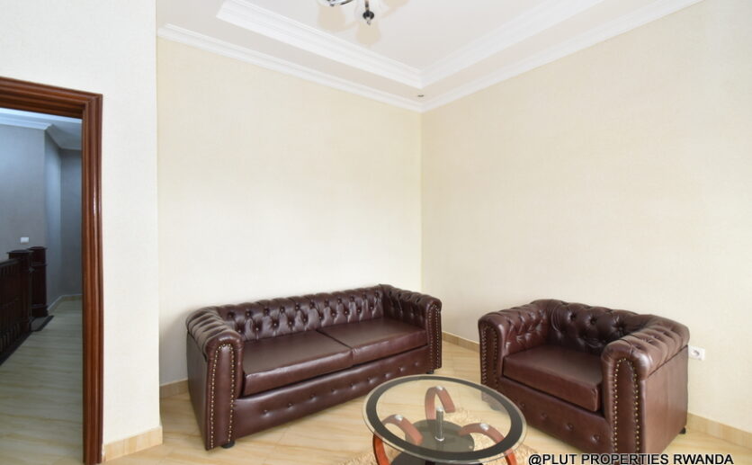 House for rent in Gacuriro Kigali plut properties (7)