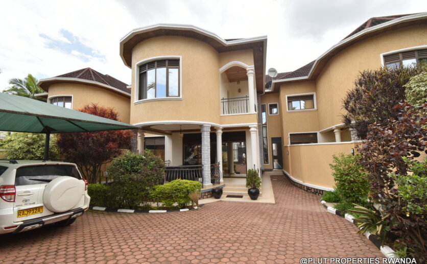 House for rent in Gacuriro Kigali plut properties (8)
