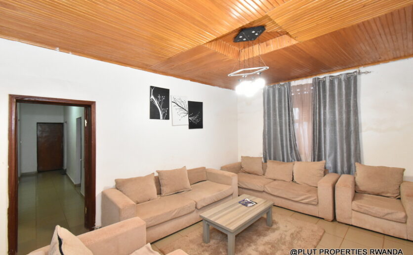 House for rent in Rebero plut properties (1)