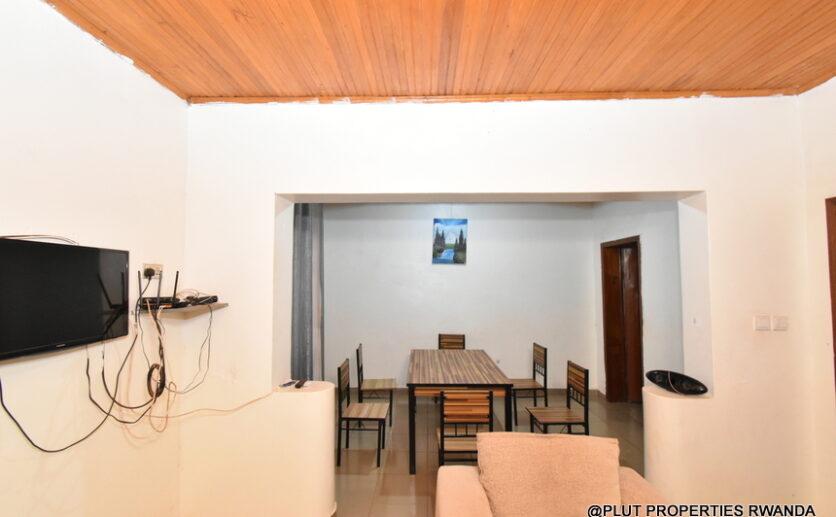 House for rent in Rebero plut properties (2)