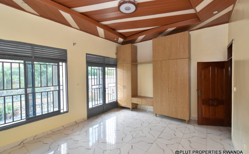 unfurnished house for rent in Kibagabaga plut properties (7)