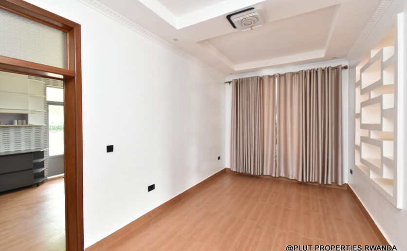 2 storey house for rent in Kibagabaga plutproperties (2)
