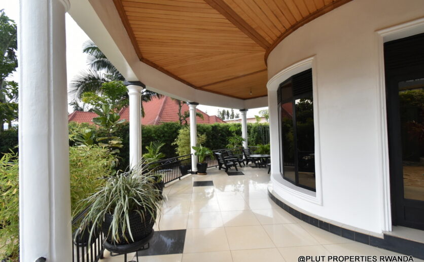 Beautiful furnished house for rent in Rebero plut properties (15)