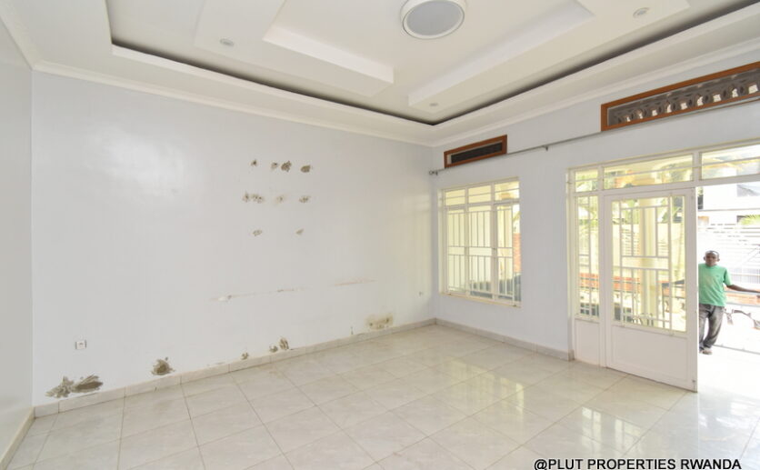 House for rent in Kicukiro plut properties (10)