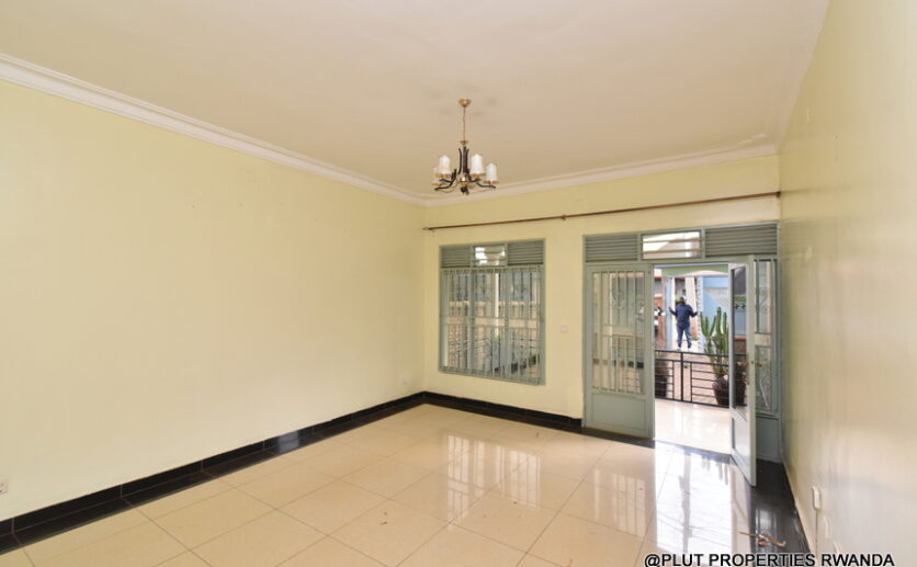 House in Kicukiro plut properties (1)
