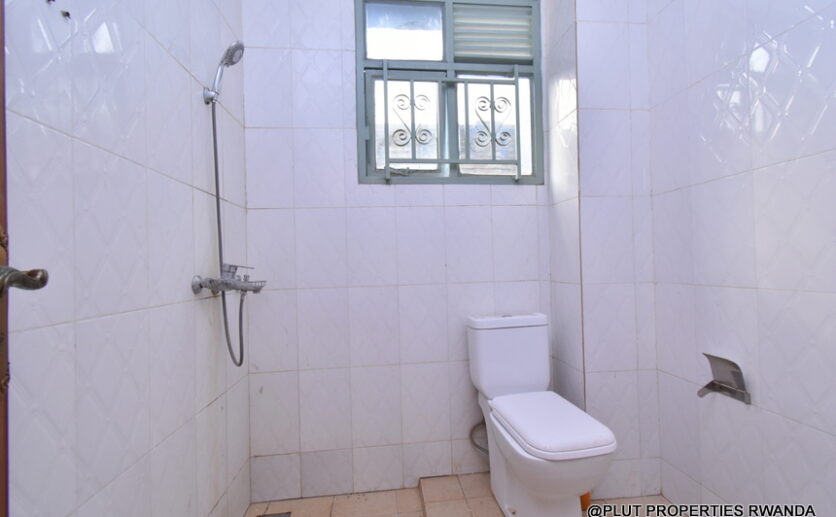 House in Kicukiro plut properties (3)