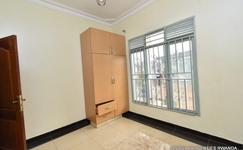 House in Kicukiro plut properties (4)