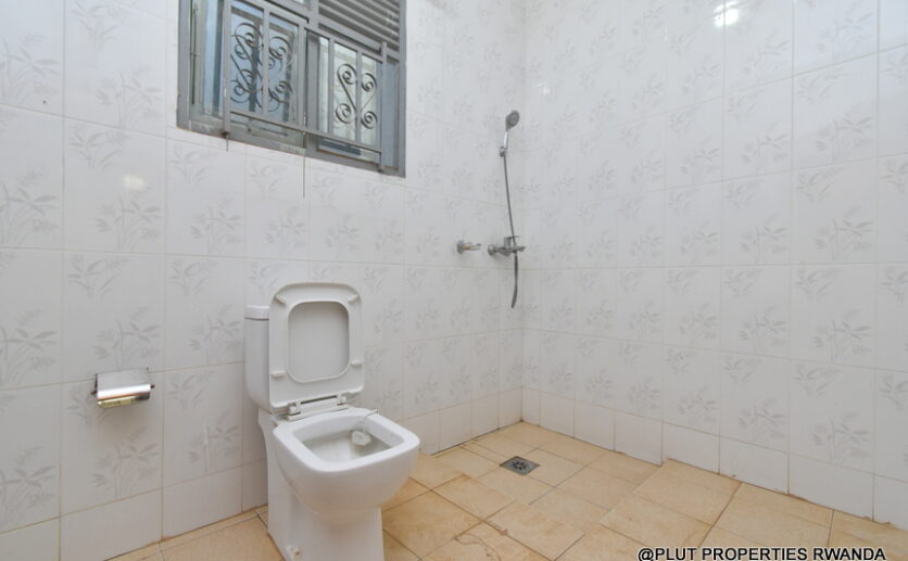 House in Kicukiro plut properties (5)