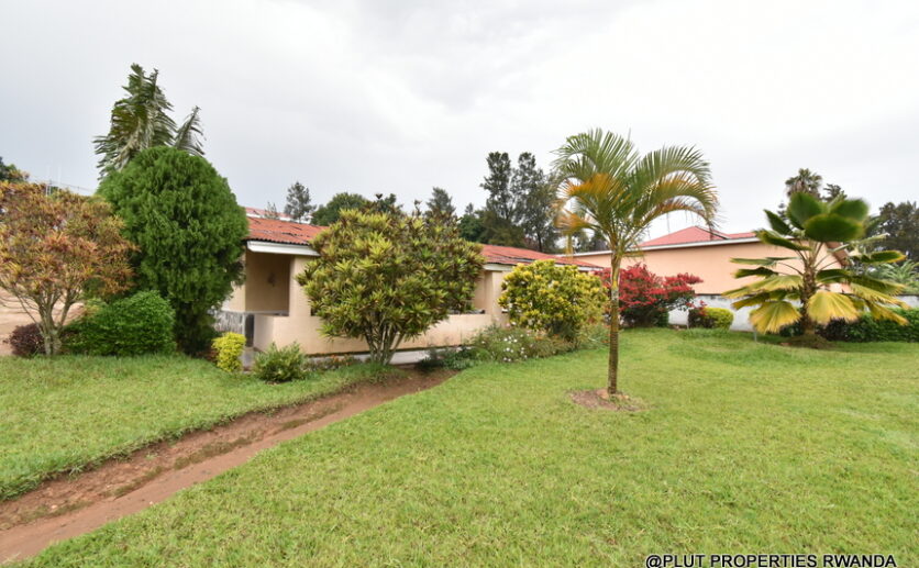 Kigali Kacyiru plot for sale plut properties (1)